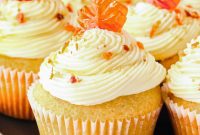 Candied Bacon Maple Cupcakes