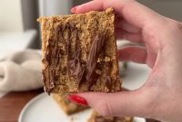 Wholesome Apple Oat Bars