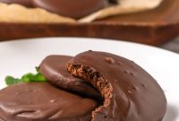 Decadent Homemade Mint Thins
